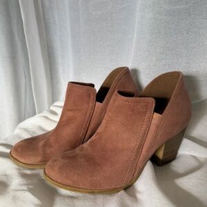Women's Suede Cutout Ankle Booties in Rose Brown